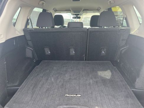 Used 2025 Nissan Rogue SV image 33