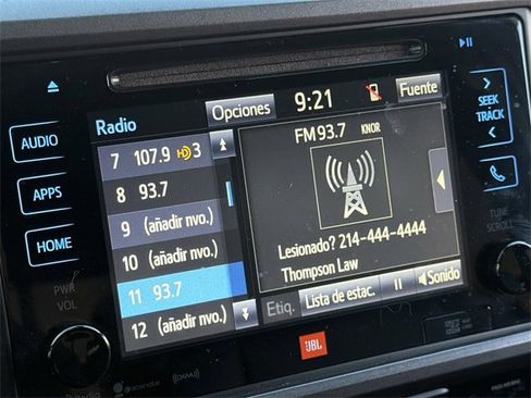 Used 2018 Toyota Tacoma TRD Sport image 19