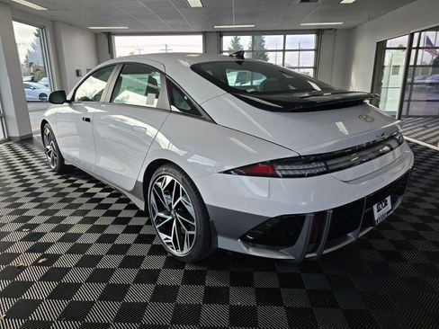 New 2025 Hyundai Ioniq 6 SEL image 6