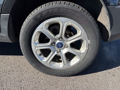 Used 2020 Ford EcoSport SE w/ SE Convenience Package image 6