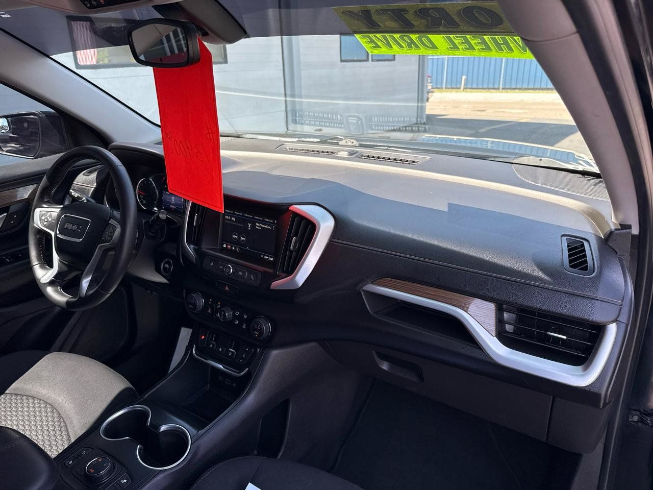 Used 2019 GMC Terrain SLE w/ Driver Convenience Package AWD/4WD image 28