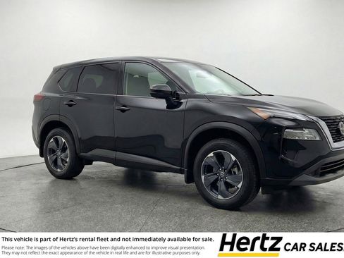 Used 2025 Nissan Rogue SV image 1