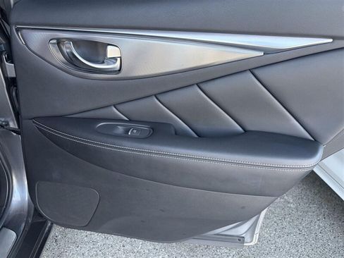 Used 2016 INFINITI Q50 Sport RWD image 28