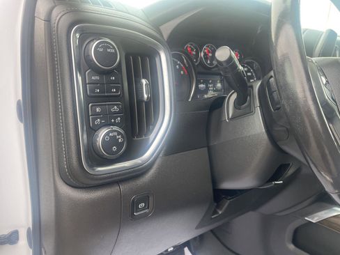 Used 2021 Chevrolet Silverado 1500 LT Trail Boss w/ Convenience Package II image 25