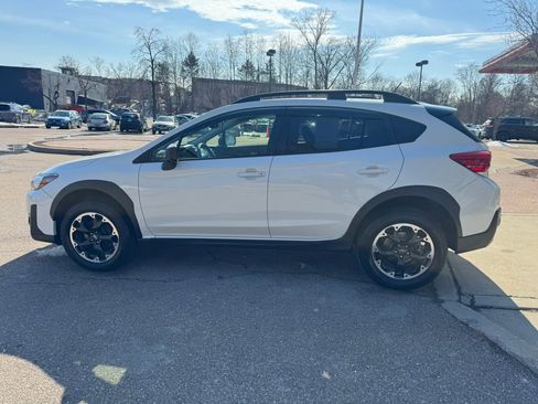 Used 2023 Subaru Crosstrek 2.0i image 4