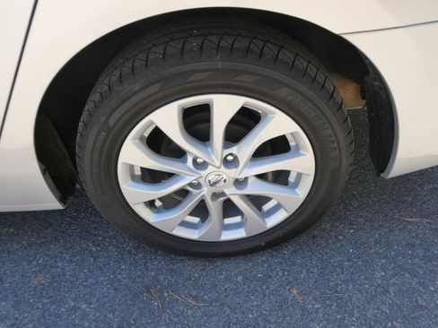 Used 2019 Nissan Sentra SV FWD image 31