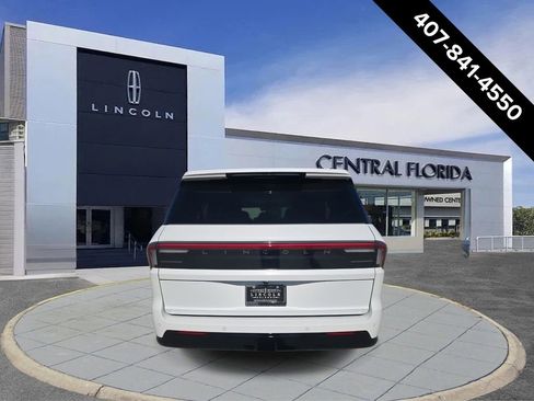 New 2026 Lincoln Navigator L Reserve AWD/4WD image 4