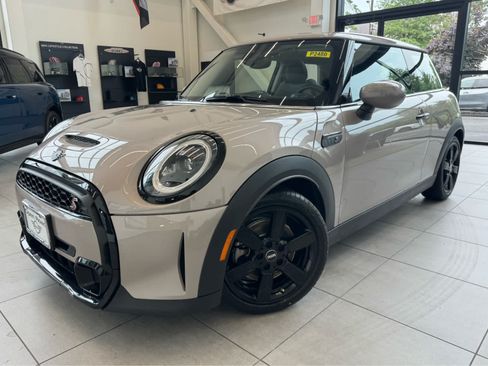 Certified 2024 MINI Cooper S FWD image 1