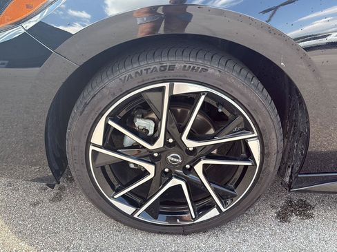 Used 2025 Nissan Sentra SR FWD image 15