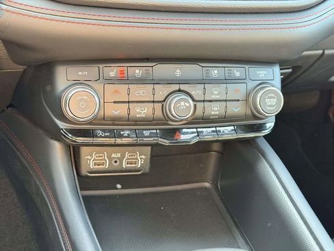 Used 2024 Dodge Durango GT image 22