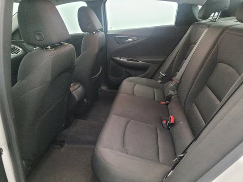 Used 2025 Chevrolet Malibu RS image 18