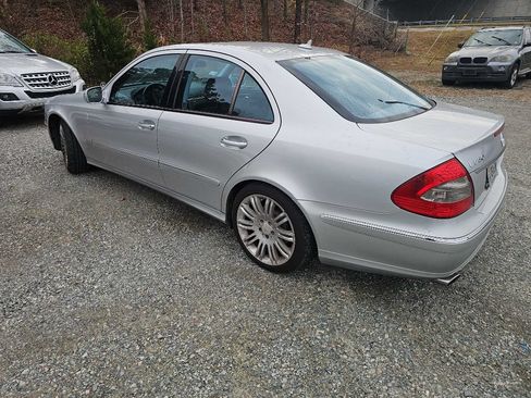 Used 2008 Mercedes-Benz E 550 Sedan image 5