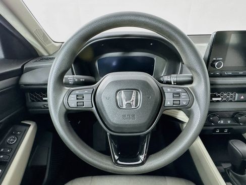 Certified 2023 Honda Accord EX image 11