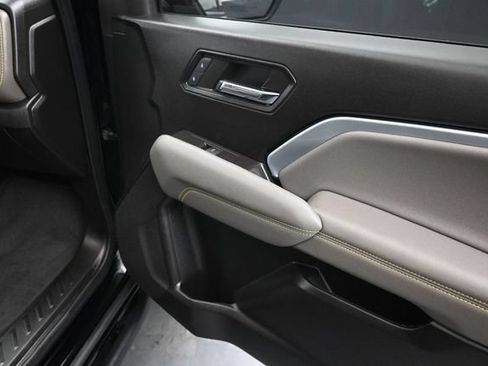 Used 2024 Chevrolet Colorado ZR2 AWD/4WD image 22