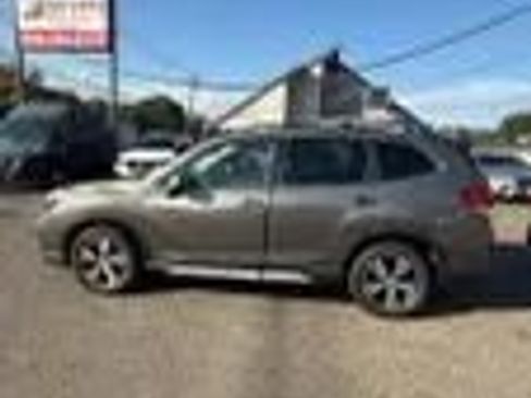 Used 2020 Subaru Forester Touring w/ Popular Package #2 AWD/4WD image 8