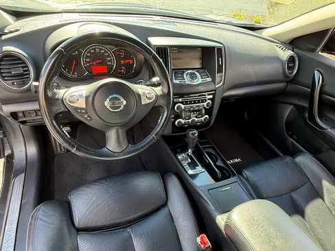 Used 2010 Nissan Maxima 3.5 SV w/ Monitor Pkg image 9