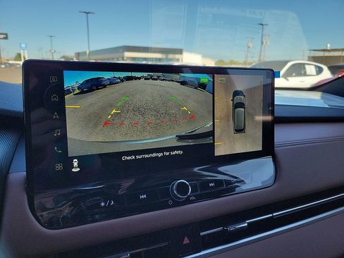 New 2025 Mitsubishi Outlander SEL image 13