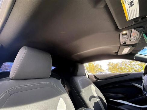 Used 2021 Chevrolet Camaro LT w/ RS Package image 7