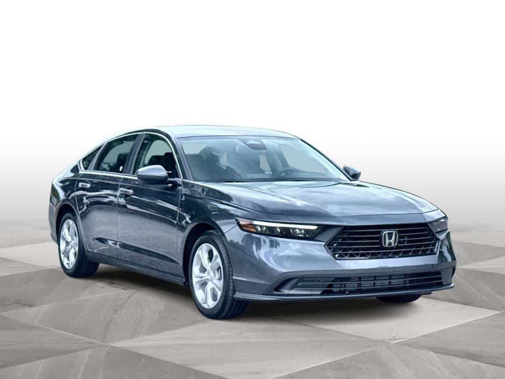 Used 2025 Honda Accord LX image 2
