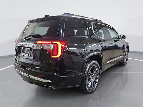 Used 2023 GMC Acadia Denali w/ Black Diamond Edition image 3