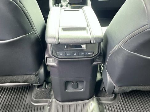 Used 2024 Toyota Grand Highlander XLE image 16