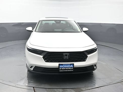 Used 2023 Honda Accord EX image 8