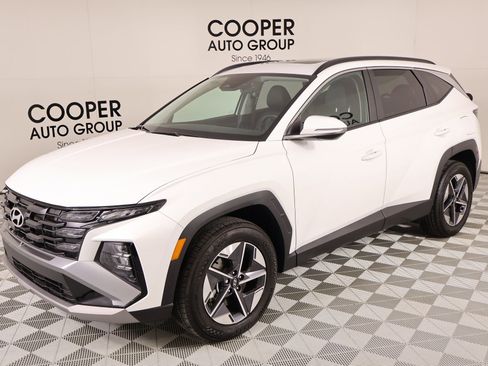 Certified 2025 Hyundai Tucson SEL image 11