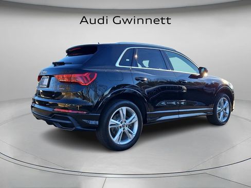 Used 2020 Audi Q3 2.0T Premium image 8