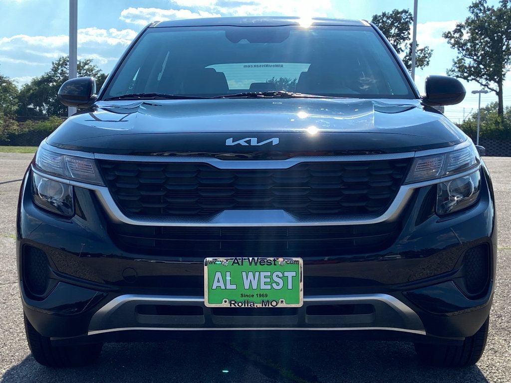 Used 2022 Kia Seltos LX AWD/4WD image 8