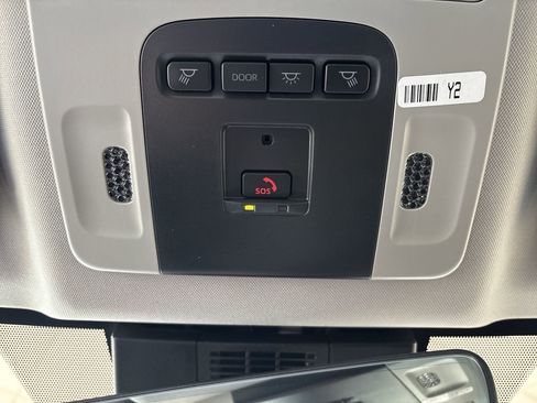 New 2026 Toyota Camry XLE AWD/4WD image 16