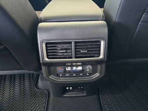New 2026 Volkswagen Atlas SEL AWD/4WD image 32