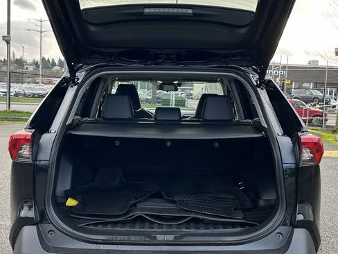 Certified 2025 Toyota RAV4 XLE Premium image 25