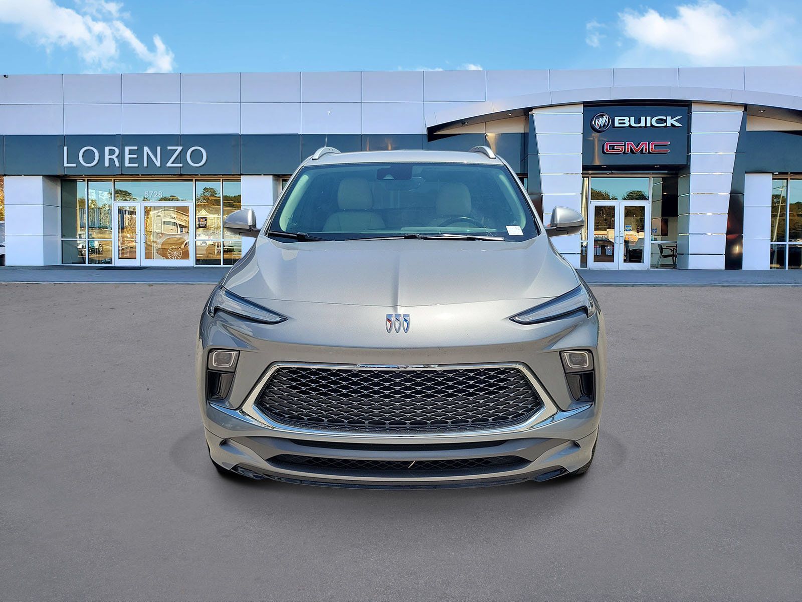 Used 2024 Buick Encore GX Avenir FWD image 2