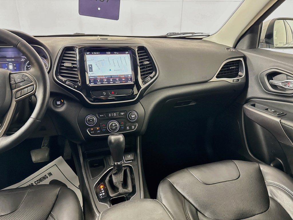 Used 2019 Jeep Cherokee Limited FWD image 27