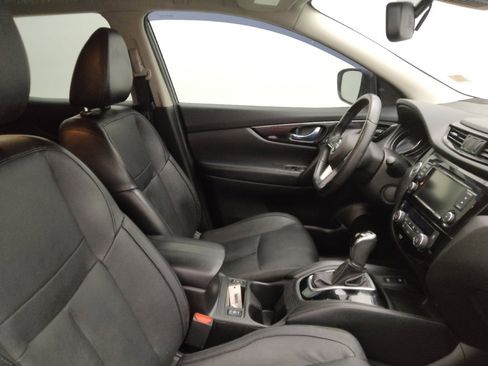 Used 2019 Nissan Rogue Sport SL w/ Premium Package FWD image 21