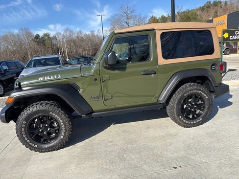 Used 2022 Jeep Wrangler Willys image 11