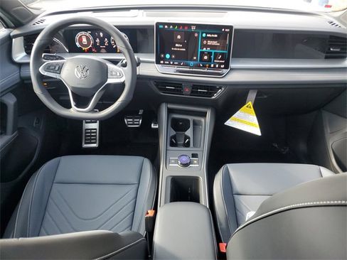 New 2026 Volkswagen Tiguan SE R-Line image 16