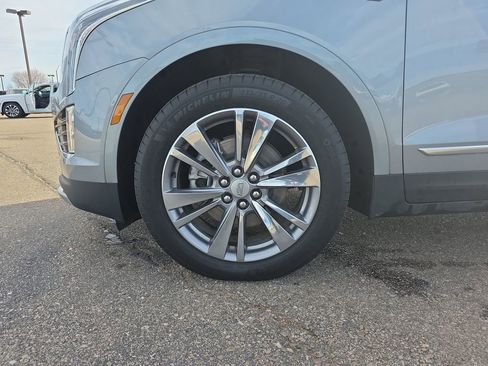 Used 2025 Cadillac XT5 Premium Luxury image 28