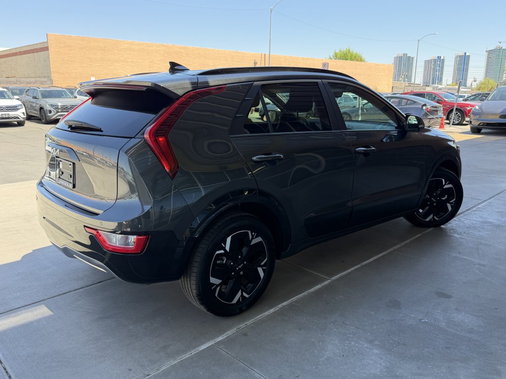 Used 2025 Kia Niro Wind FWD image 4