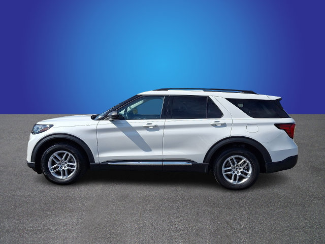 Used 2025 Ford Explorer Active w/ Active Comfort Package RWD image 7