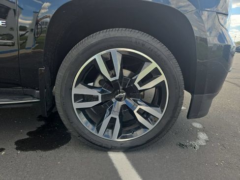 Used 2016 Chevrolet Tahoe LT w/ LT Signature Package AWD/4WD image 29