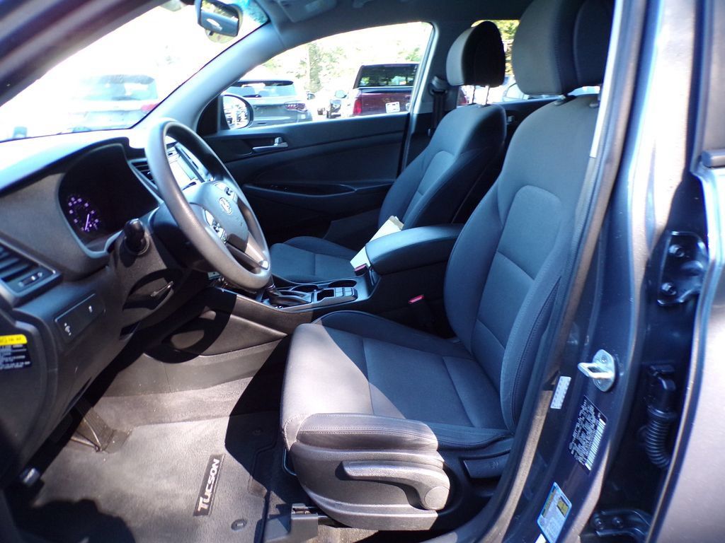 Used 2018 Hyundai Tucson SE AWD/4WD image 16