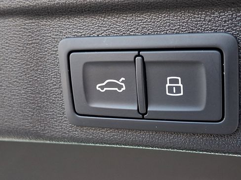 Used 2025 Audi A5 2.0T Premium w/ Convenience Package image 30