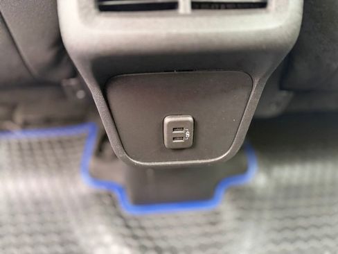 Used 2019 Chevrolet Equinox LS image 28