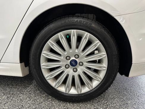 Used 2016 Ford Fusion SE image 23