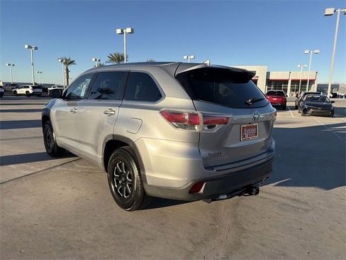 Used 2014 Toyota Highlander Limited image 7