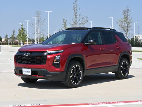 Used 2025 Chevrolet Equinox RS w/ Convenience Package III FWD image 5