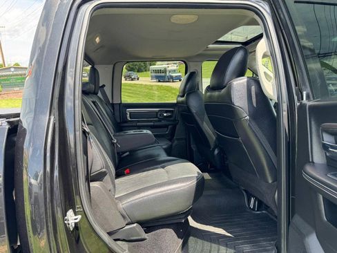 Used 2018 RAM 2500 Laramie w/ Sport Appearance Group AWD/4WD image 10