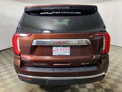 Used 2023 GMC Yukon XL SLT AWD/4WD image 15