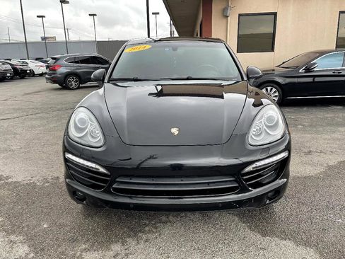 Used 2014 Porsche Cayenne Base image 3